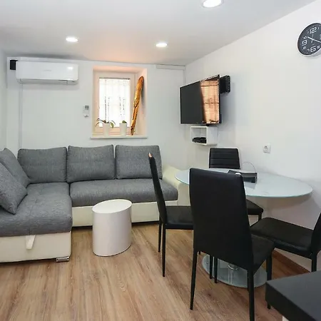 Two-bedroom In 아파트 코페르